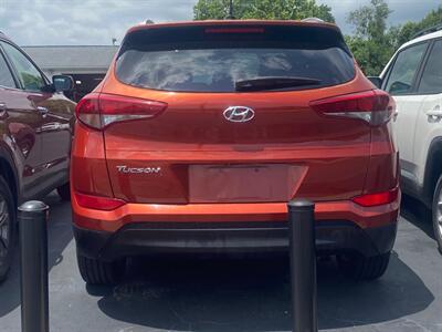 2016 Hyundai TUCSON SE - Photo 6 - Belleville, IL 62226