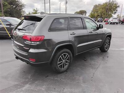 2017 Jeep Grand Cherokee Trailhawk - Photo 3 - Cahokia, IL 62206
