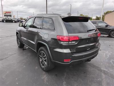 2017 Jeep Grand Cherokee Trailhawk - Photo 4 - Cahokia, IL 62206