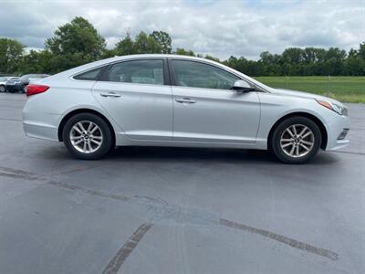 2015 Hyundai SONATA SE   - Photo 4 - Cahokia, IL 62206