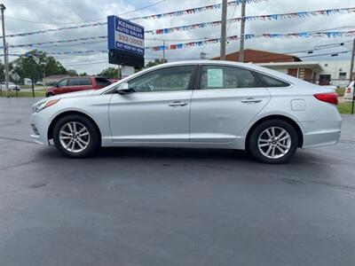 2015 Hyundai SONATA SE   - Photo 8 - Cahokia, IL 62206