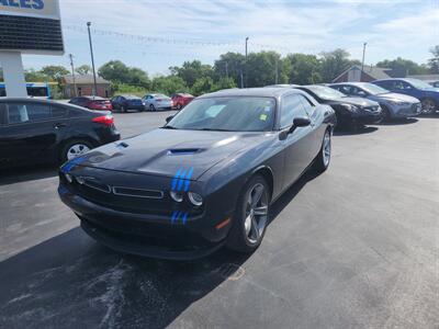 2015 Dodge Challenger SXT   - Photo 1 - Cahokia, IL 62206