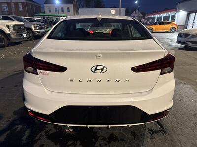 2020 Hyundai Elantra SEL - Photo 8 - Millstadt, IL 62260