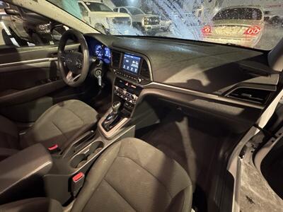 2020 Hyundai Elantra SEL   - Photo 11 - Millstadt, IL 62260