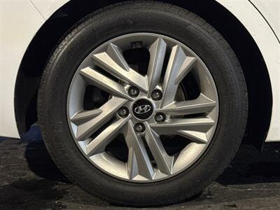 2020 Hyundai Elantra SEL   - Photo 27 - Millstadt, IL 62260