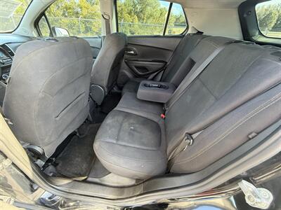 2017 Chevrolet Trax LS - Photo 11 - Cahokia, IL 62206