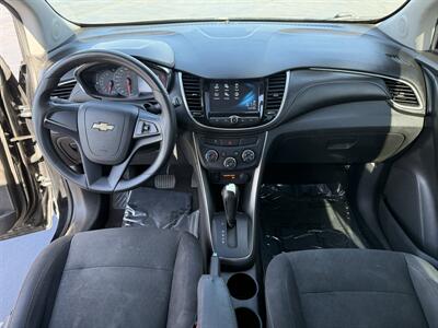 2017 Chevrolet Trax LS - Photo 12 - Cahokia, IL 62206