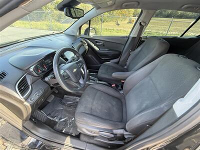 2017 Chevrolet Trax LS - Photo 10 - Cahokia, IL 62206