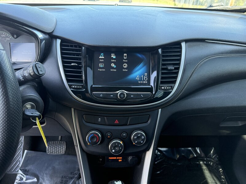 2017 Chevrolet Trax LS - Photo 14 - Cahokia, IL 62206