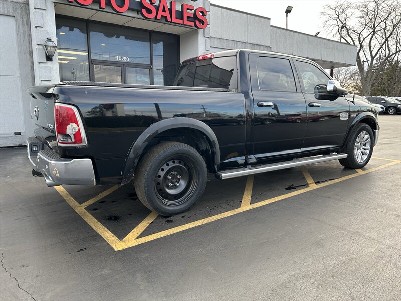 2014 RAM 1500 Laramie Limited - Photo 4 - Fairview Heights, IL 62208