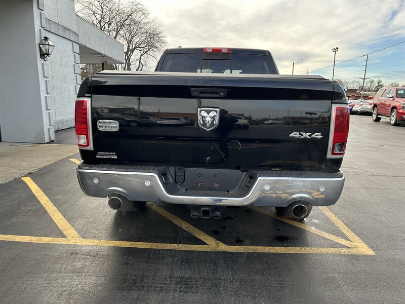 2014 RAM 1500 Laramie Limited - Photo 7 - Fairview Heights, IL 62208