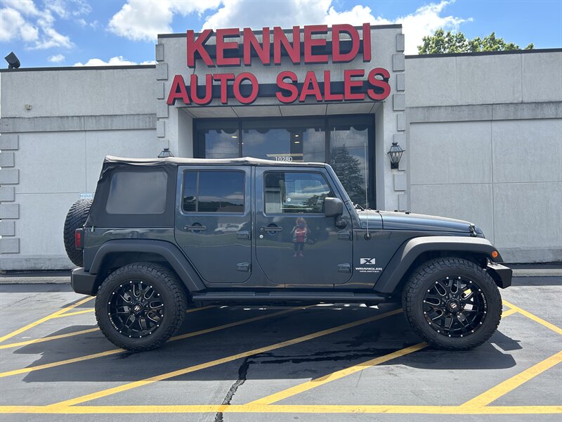 2008 Jeep Wrangler Unlimited X - Photo 1 - Fairview Heights, IL 62208