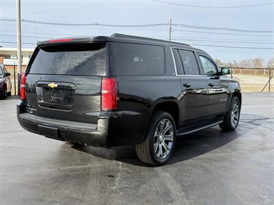 2016 Chevrolet Suburban LT   - Photo 8 - Cahokia, IL 62206