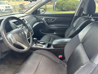 2017 Nissan Altima 2.5 - Photo 8 - Fairview Heights, IL 62208