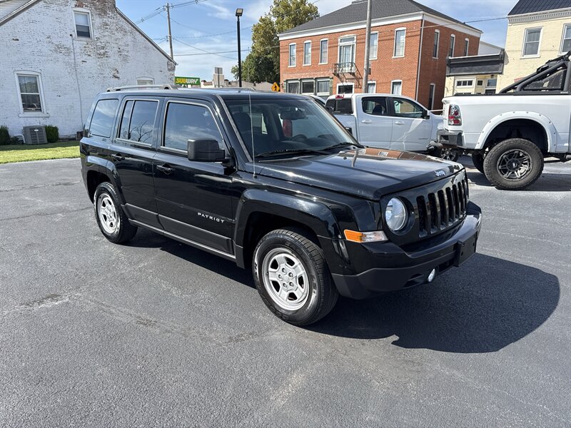 2017 Jeep Patriot Sport - Photo 4 - Millstadt, IL 62260