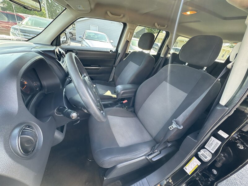 2017 Jeep Patriot Sport - Photo 13 - Millstadt, IL 62260