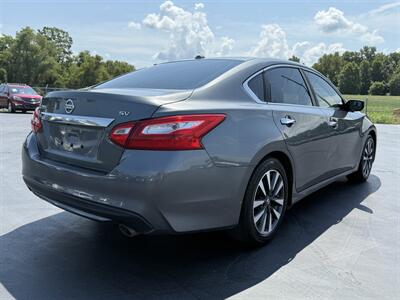 2017 Nissan Altima 2.5   - Photo 7 - Cahokia, IL 62206