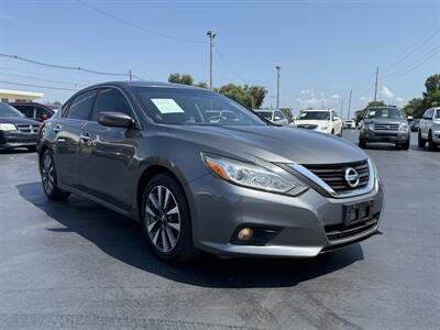 2017 Nissan Altima 2.5   - Photo 2 - Cahokia, IL 62206