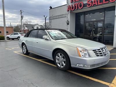 2006 Cadillac DTS Luxury I   - Photo 2 - Fairview Heights, IL 62208