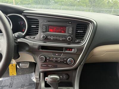 2015 Kia Optima LX   - Photo 14 - Cahokia, IL 62206