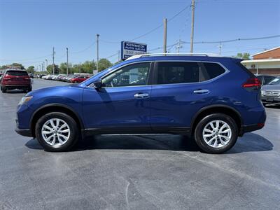2017 Nissan Rogue SV AWD   - Photo 2 - Cahokia, IL 62206