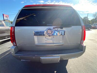 2014 Cadillac Escalade ESV Platinum - Photo 8 - Belleville, IL 62226