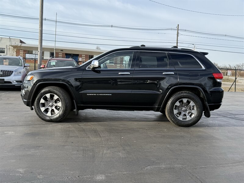 2015 Jeep Grand Cherokee Overland - Photo 2 - Cahokia, IL 62206