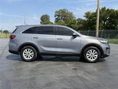 2020 Kia Sorento LX   - Photo 4 - Cahokia, IL 62206