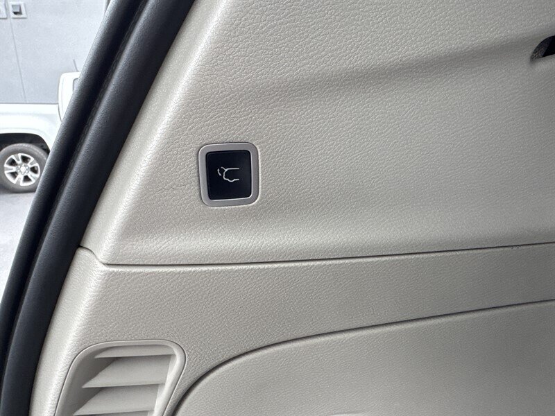 2018 Chrysler Pacifica Touring L - Photo 23 - Millstadt, IL 62260