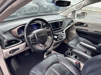 2018 Chrysler Pacifica Touring L   - Photo 9 - Millstadt, IL 62260