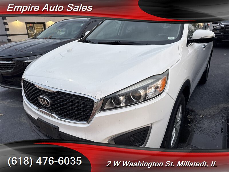 White 2016 Kia Sorento SUV / Crossover Front-Wheel Drive Automatic