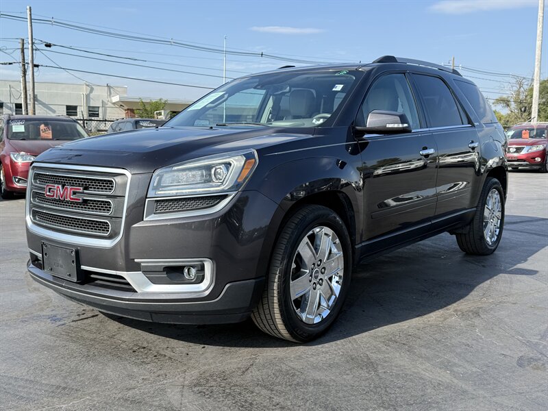 2017 GMC Acadia Limited - Photo 1 - Cahokia, IL 62206