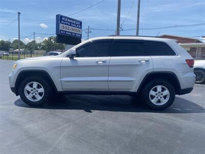 2012 Jeep Grand Cherokee Laredo   - Photo 2 - Cahokia, IL 62206
