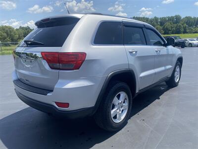 2012 Jeep Grand Cherokee Laredo   - Photo 5 - Cahokia, IL 62206