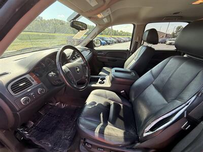 2010 Chevrolet Suburban LT   - Photo 9 - Cahokia, IL 62206