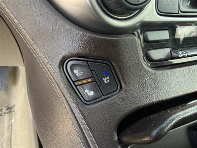 2016 Chevrolet Suburban LTZ   - Photo 18 - Cahokia, IL 62206