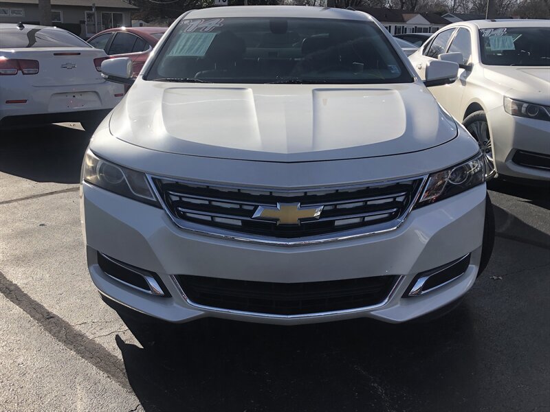 Chevrolet Impala's photo