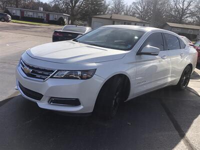 2014 Chevrolet Impala LT   - Photo 2 - Belleville, IL 62226