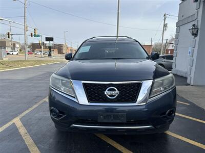 2013 Nissan Pathfinder S   - Photo 6 - Fairview Heights, IL 62208