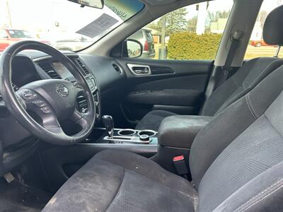 2013 Nissan Pathfinder S   - Photo 8 - Fairview Heights, IL 62208