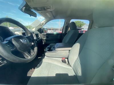 2015 RAM 1500 Express   - Photo 4 - Belleville, IL 62226