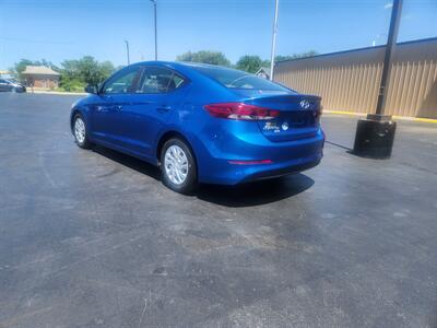 2018 Hyundai ELANTRA SE   - Photo 3 - Cahokia, IL 62206