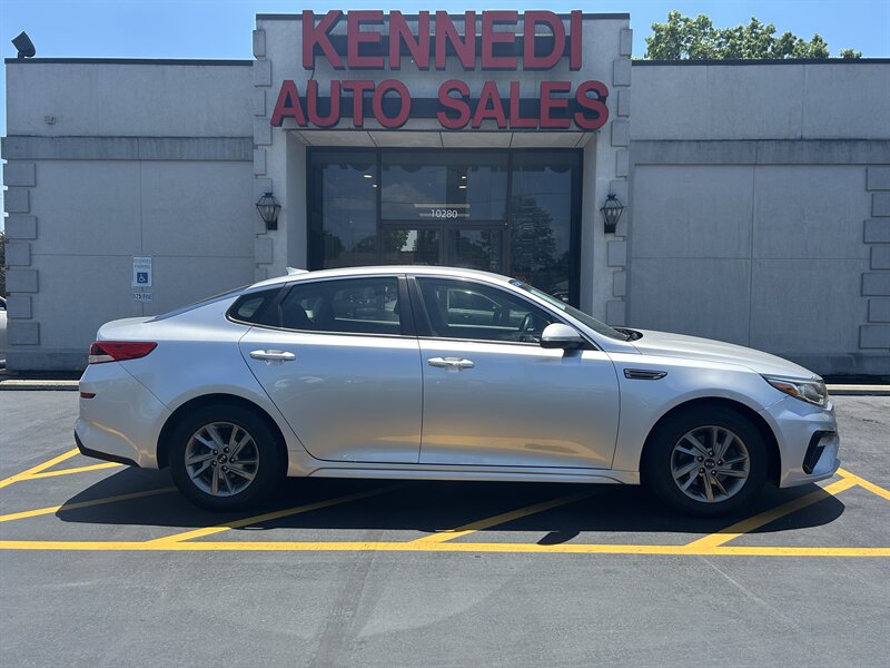 2019 Kia Optima LX - Photo 1 - Fairview Heights, IL 62208