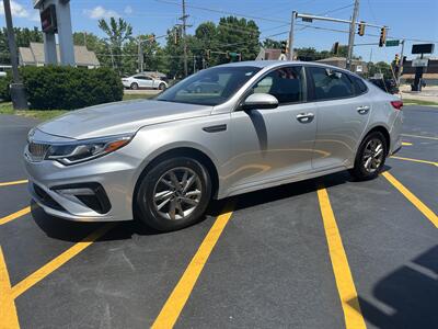 2019 Kia Optima LX   - Photo 3 - Fairview Heights, IL 62208