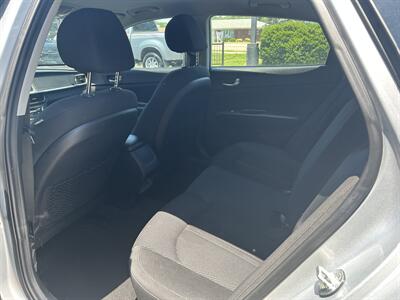 2019 Kia Optima LX   - Photo 9 - Fairview Heights, IL 62208