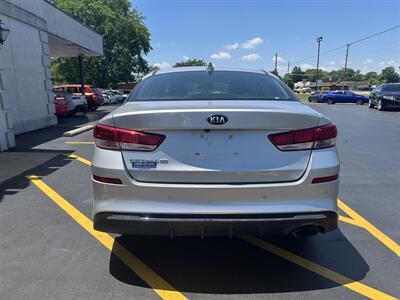 2019 Kia Optima LX   - Photo 7 - Fairview Heights, IL 62208