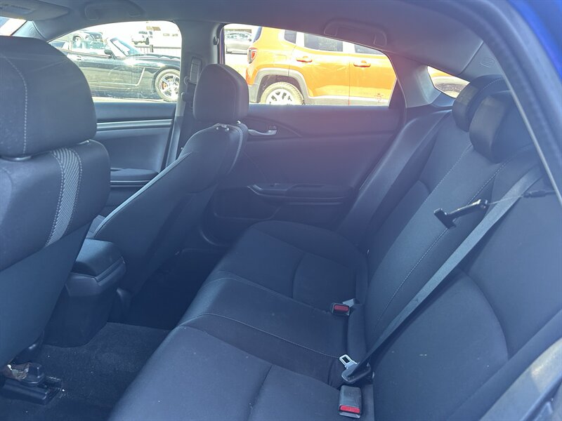 2016 Honda Civic LX - Photo 9 - Fairview Heights, IL 62208
