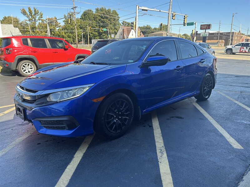2016 Honda Civic LX - Photo 3 - Fairview Heights, IL 62208