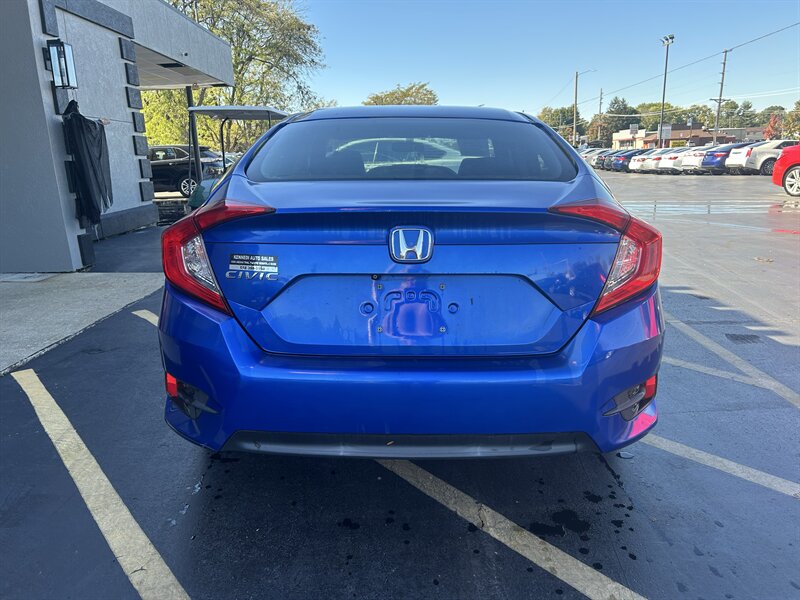 2016 Honda Civic LX - Photo 7 - Fairview Heights, IL 62208