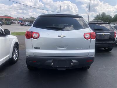 2010 Chevrolet Traverse LS   - Photo 4 - Belleville, IL 62226